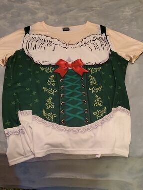 Novelty Women's Octoberfest Print Top - Green/White
